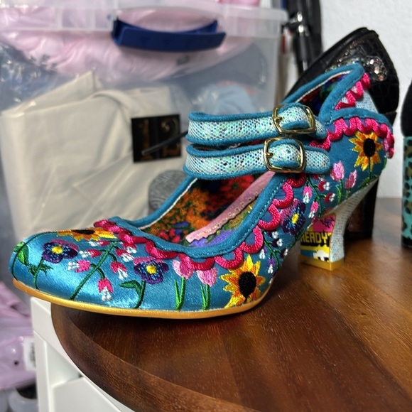 Irregular Choice random assortment of single non paired shoes size 37 all sample - Picture 4 of 14